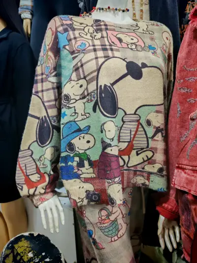 Conjunto de ropa Snoopy para mujer - miniatura 1