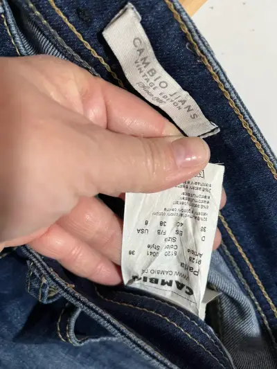 Jeans de mujer con bordado floral Cambio - miniatura 3