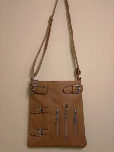 Cartera cruzada cuero sintético marrón con hebil - miniatura 1