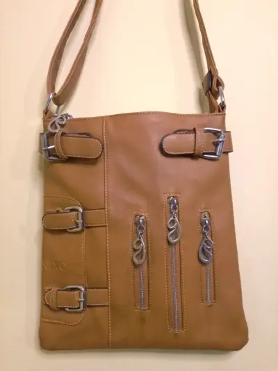 Cartera cruzada cuero sintético marrón con hebil - miniatura 2