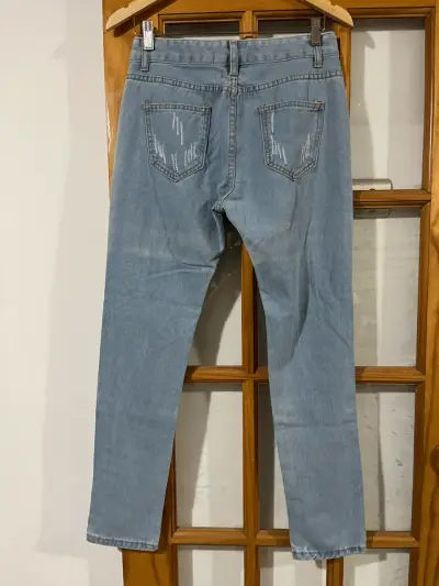 Jeans de mezclilla desgastados para hombre talla M - miniatura 2