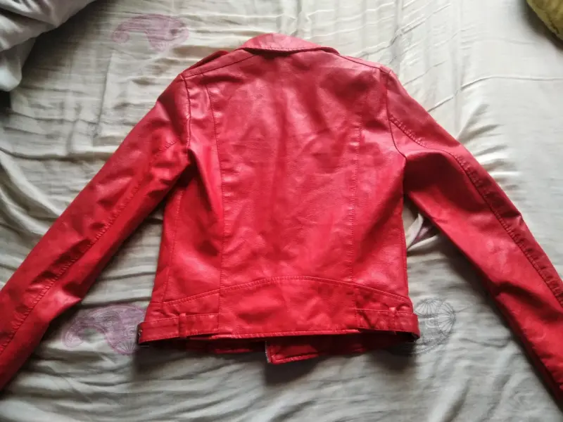 Chaqueta de cuero sintético roja para mujer - 4