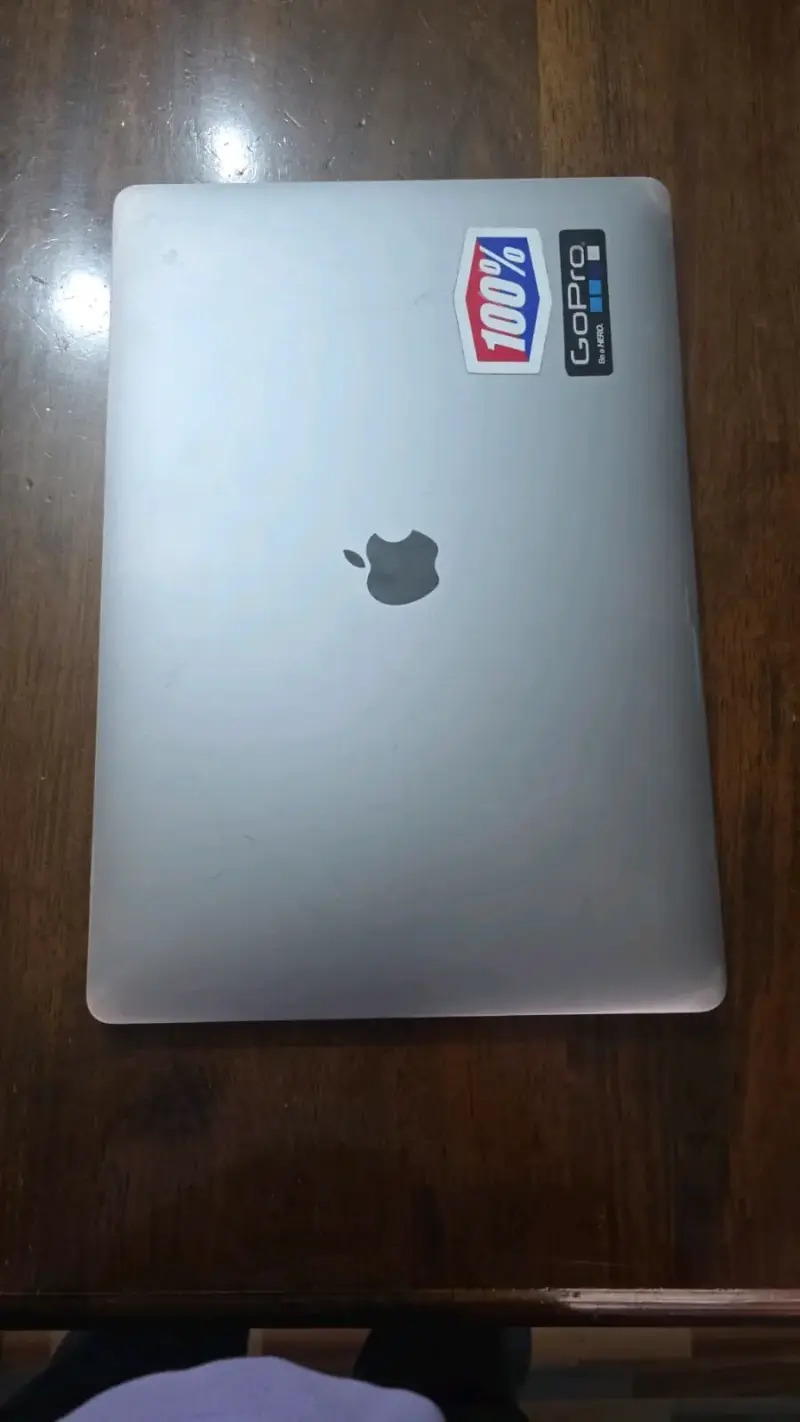 MacBook Pro 15-inch 2017 Intel Core i7 16GB - 3