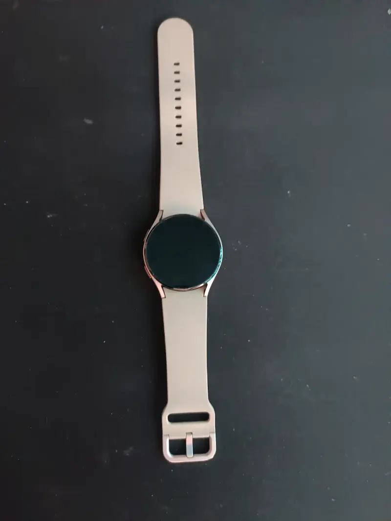 Reloj inteligente con correa beige - 1