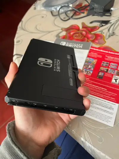 Consola Nintendo Switch v2 - miniatura 3