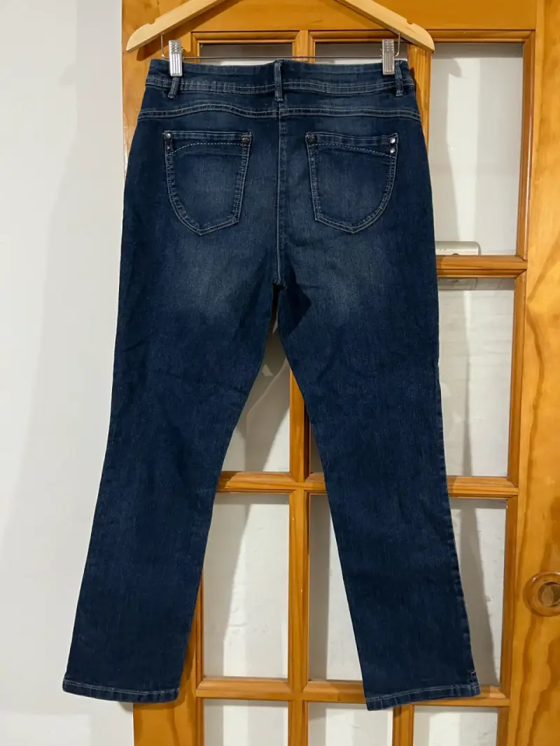 Jeans azul oscuro corte clásico para mujer - 2