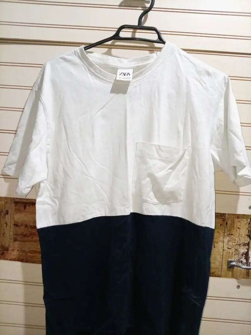 Polera bicolor blanca y negra Zara - 1