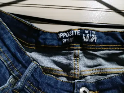 Jeans azul oscuro Opposite para hombre - miniatura 3