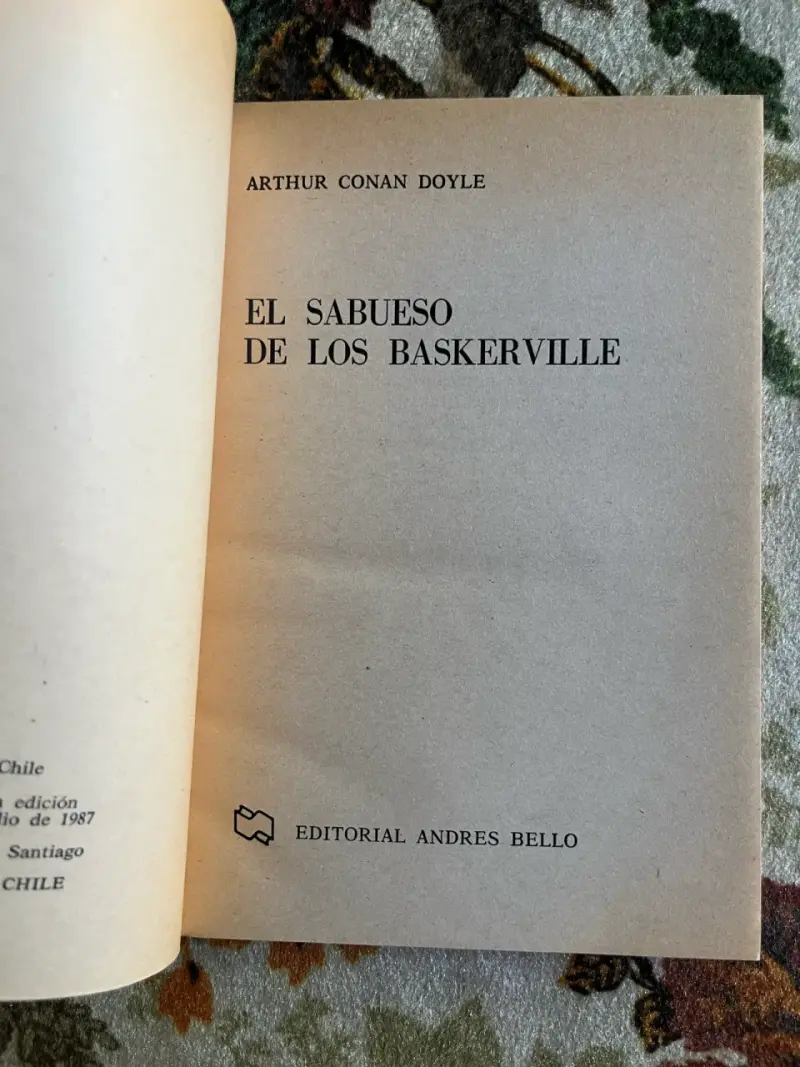 Libro El Sabueso de los Baskerville de Arthur Conan Doyle - 2