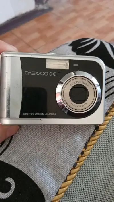 Cámara digital Daewoo DC DDC 400 con zoom 3x - miniatura 1