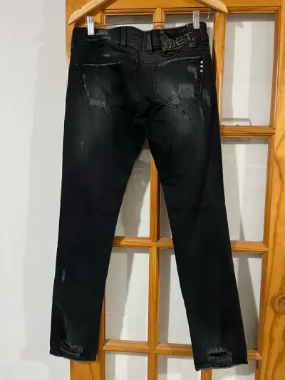 Jeans negros con detalles brillantes MET - miniatura 2