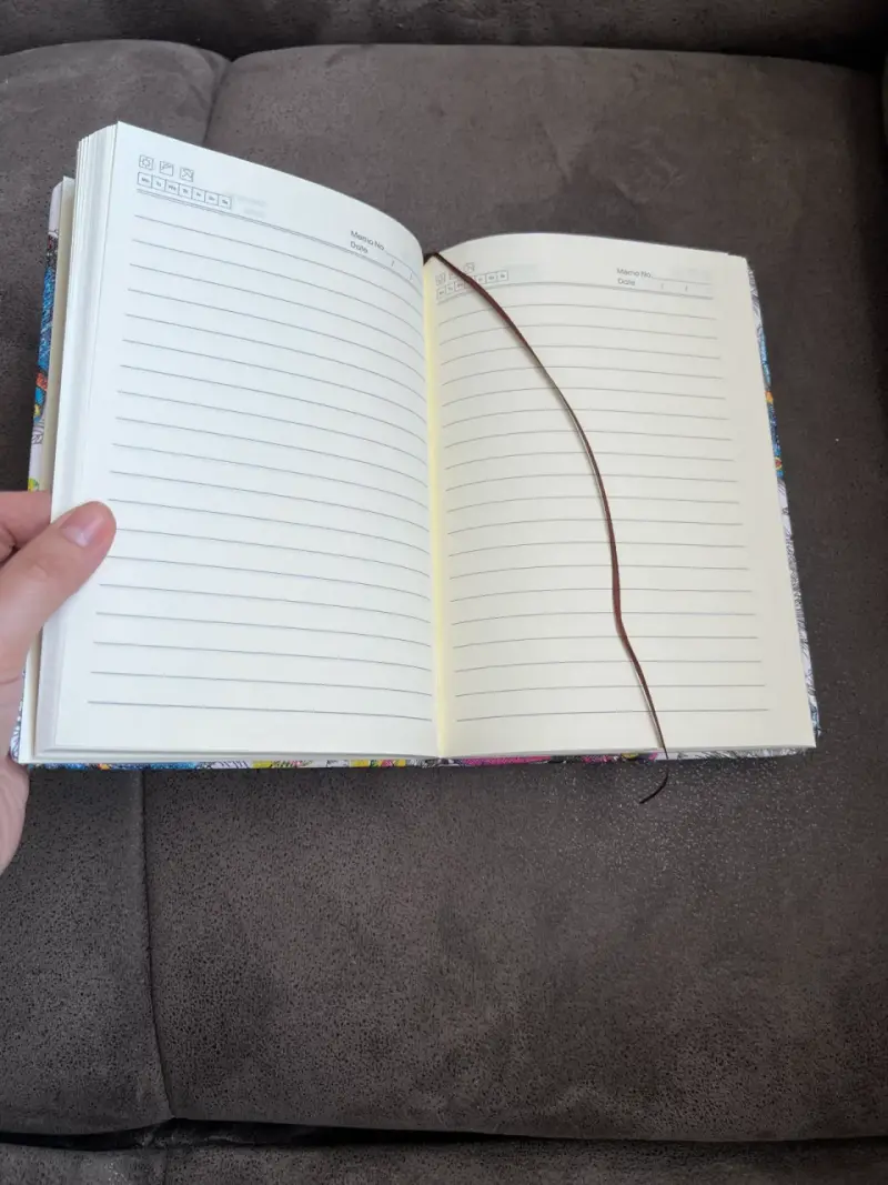 Cuaderno de notas con diseño de mariposas - 2