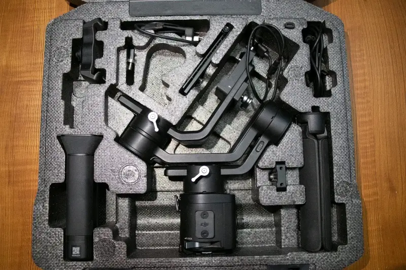 Estabilizador DJI Ronin-SC con estuche - 2