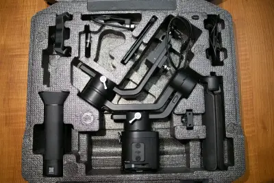 Estabilizador DJI Ronin-SC con estuche - miniatura 2
