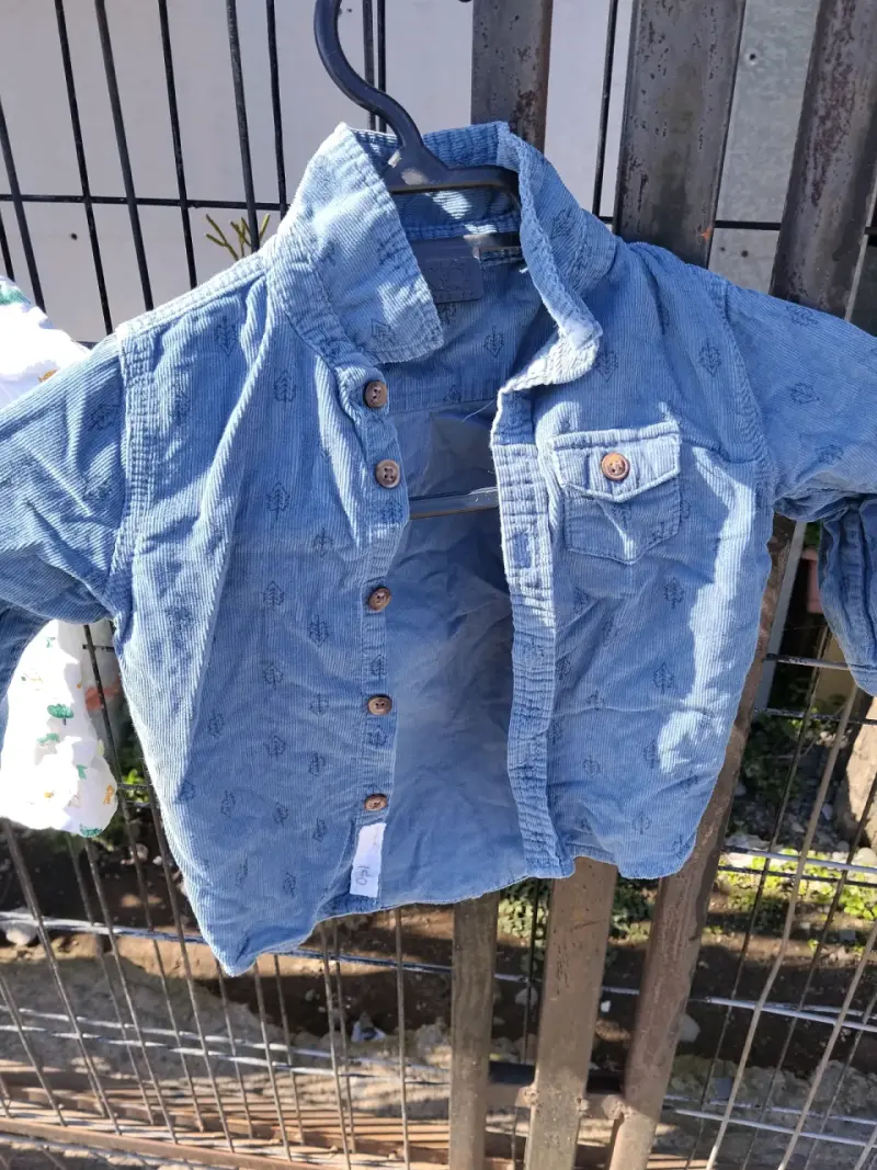 Conjunto de ropa infantil con diseño de cocodrilo - 3