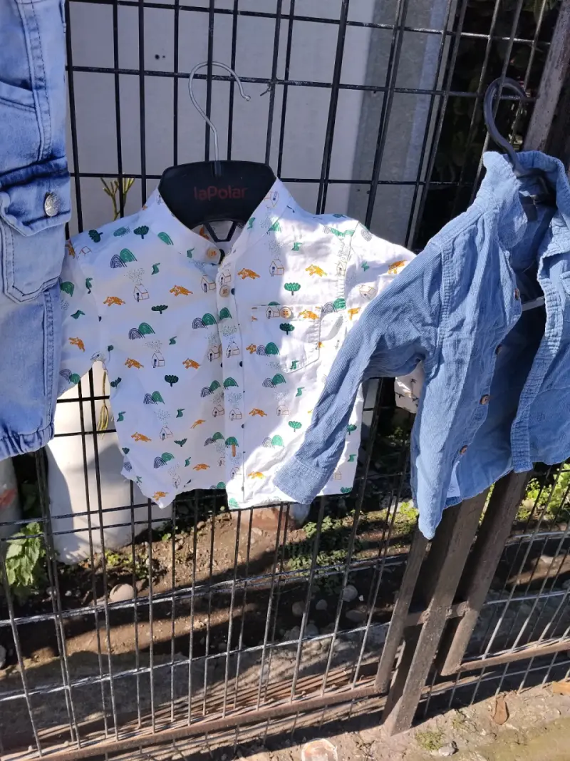 Conjunto de ropa infantil con diseño de cocodrilo - 4