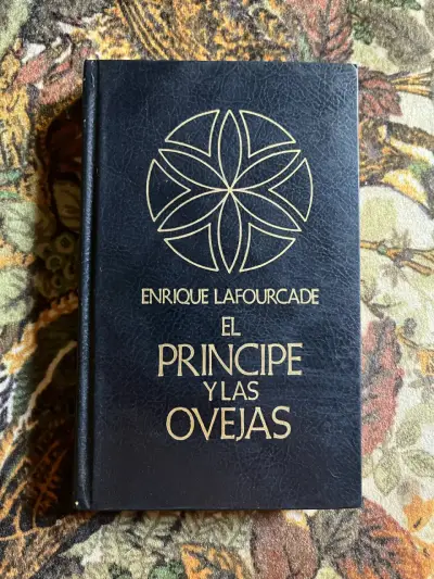 Libro 'El Príncipe y las Ovejas' de Enrique Lafourcade - miniatura 1