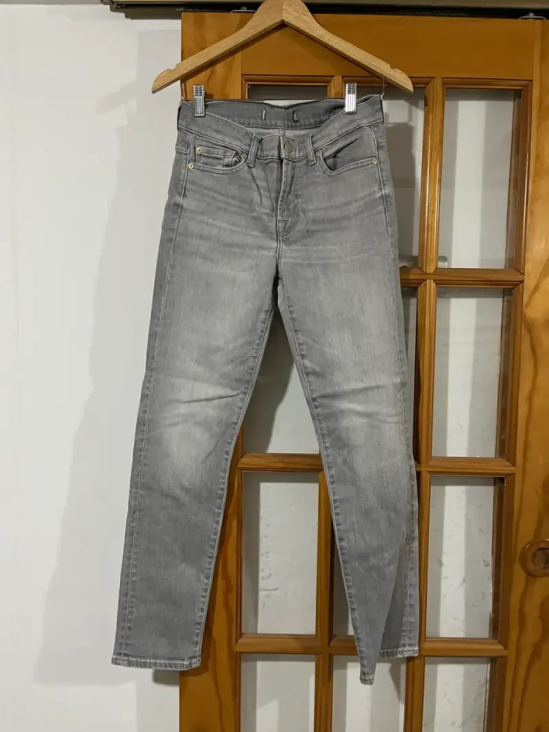 Jeans gris claro para mujer talla 28 - 1