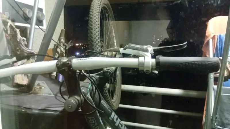 Bicicleta de montaña Bianchi negra en buen estado - 3