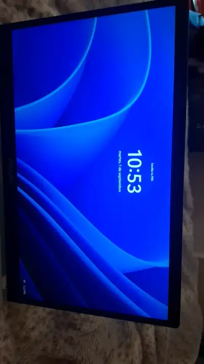 Laptop ASUS Intel Core i3 en buen estado - miniatura 4