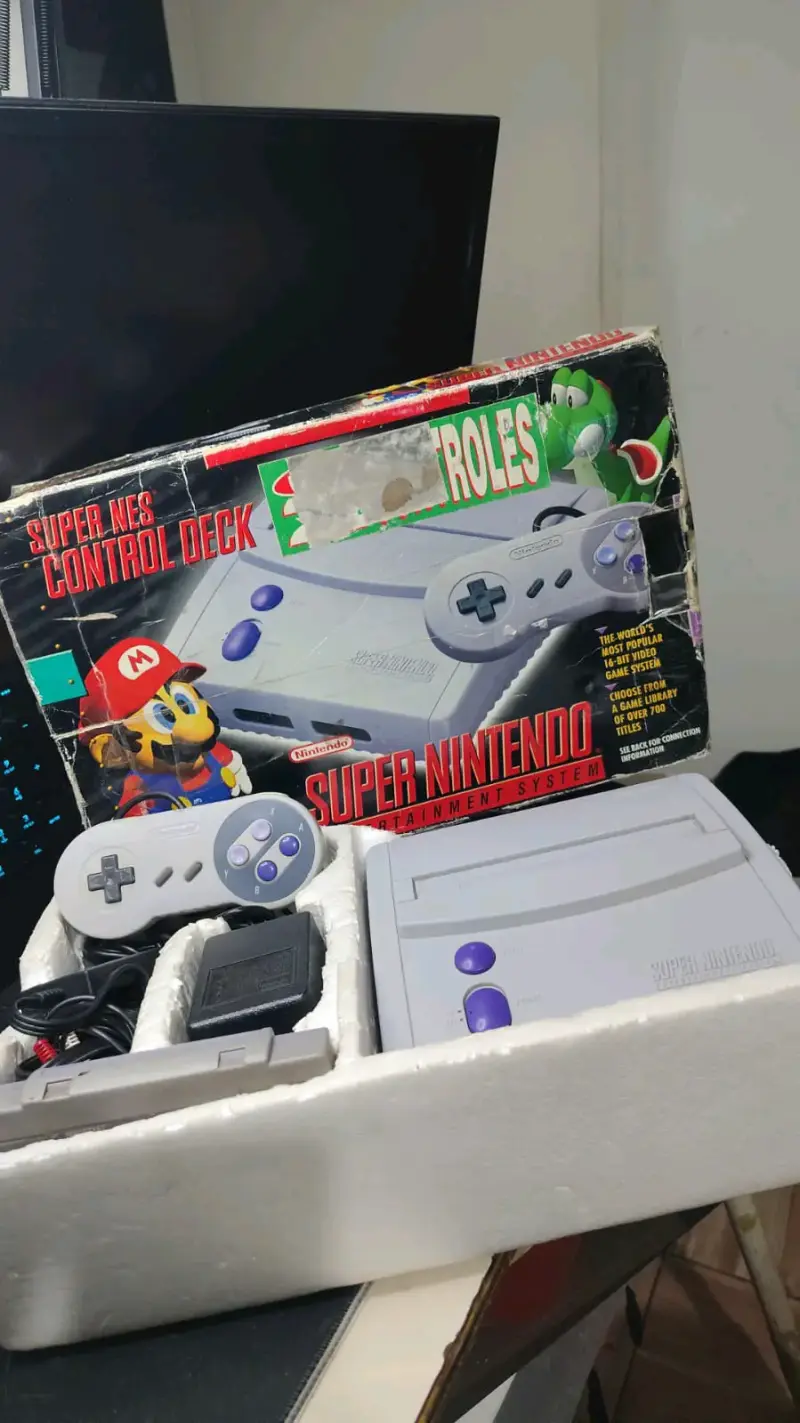 Consola Super Nintendo con caja original - 1