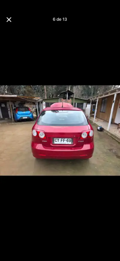 Auto byd f3r rojo en buen estado - miniatura 6