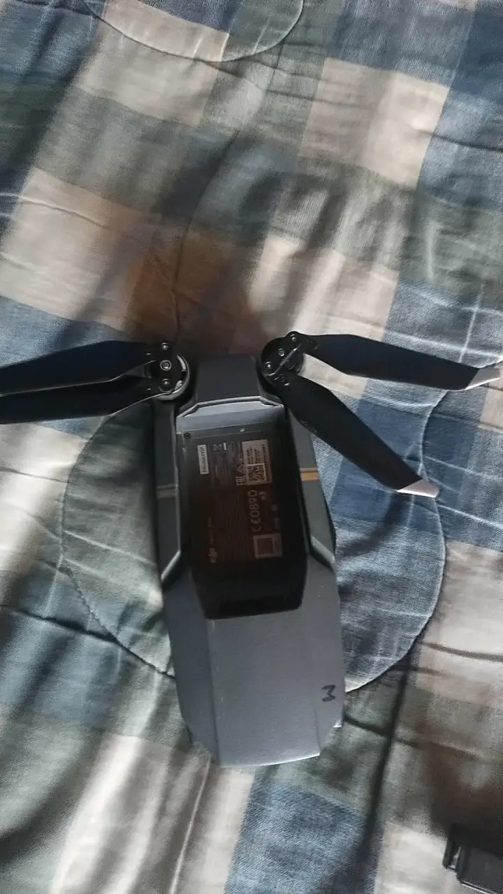Drone DJI Mavic Pro con Control Remoto - 3