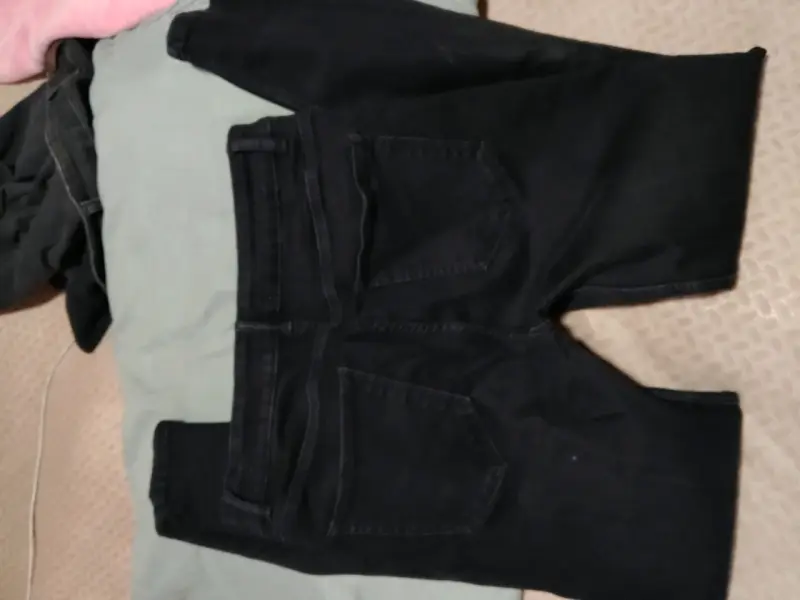 Pantalones negros de mezclilla para mujer - 4