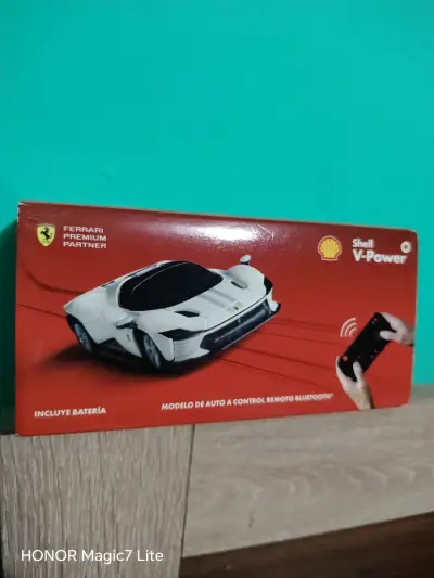 Auto a Control Remoto Ferrari Daytona SP3 - miniatura 1
