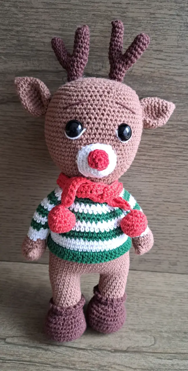 Muñeco amigurumi reno tejido a crochet