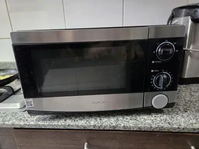 Horno Microondas Daewoo Acero Inoxidable 20 lts - miniatura 1