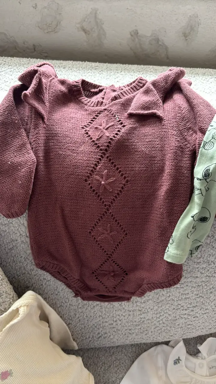 Conjunto de ropa para bebé con diseños variados - 2