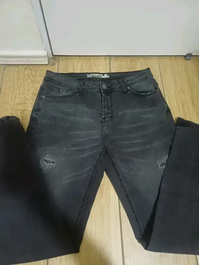 Jeans de mezclilla para hombre en varios colores - miniatura 1
