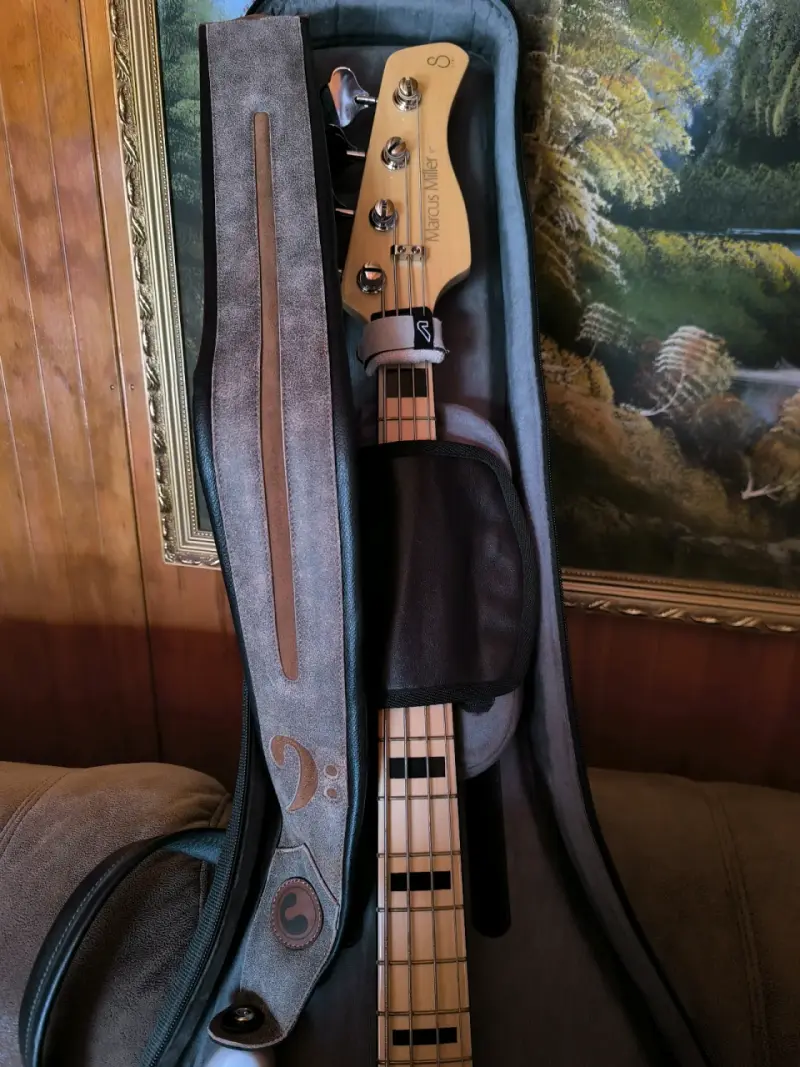 Combo Bajo eléctrico SIRE V7 Vintage Alder 2° gen - 2