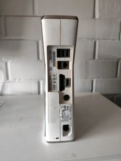 Consola Xbox 360 desbloqueada RGH - miniatura 4