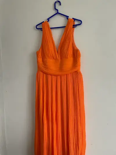 Vestido largo plisado naranja vibrante - miniatura 4