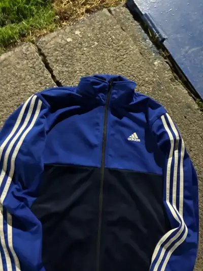 Chaqueta deportiva azul Adidas con franjas - miniatura 2