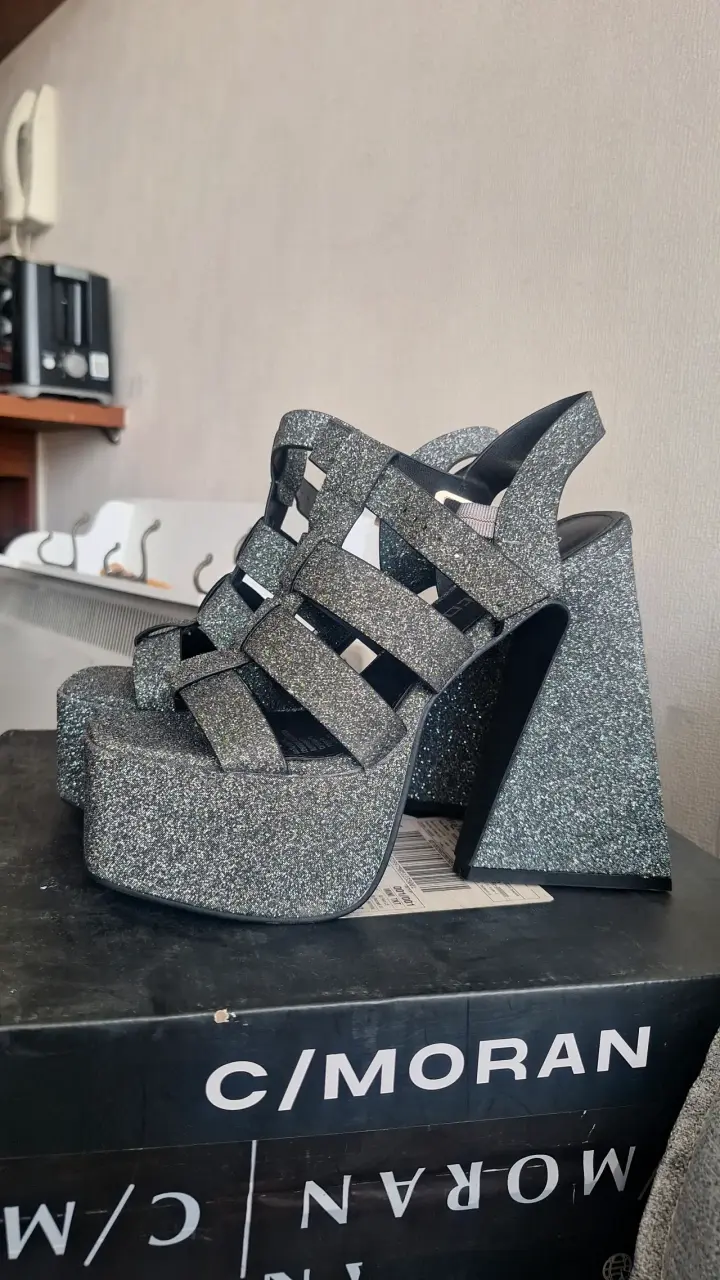 Sandalias brillos - 1