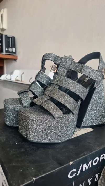 Sandalias brillos - miniatura 3
