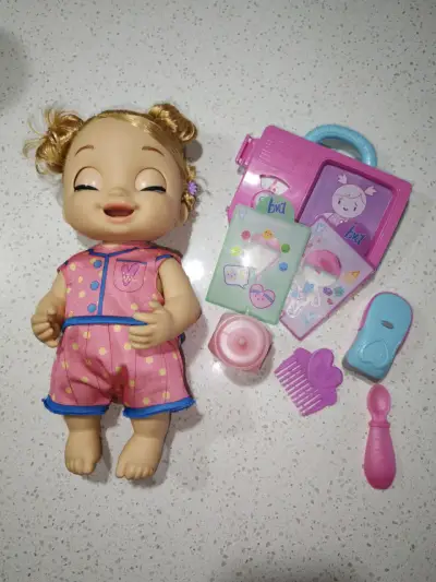 Muñeca Lulu Achoo Baby Alive con accesorios - miniatura 1