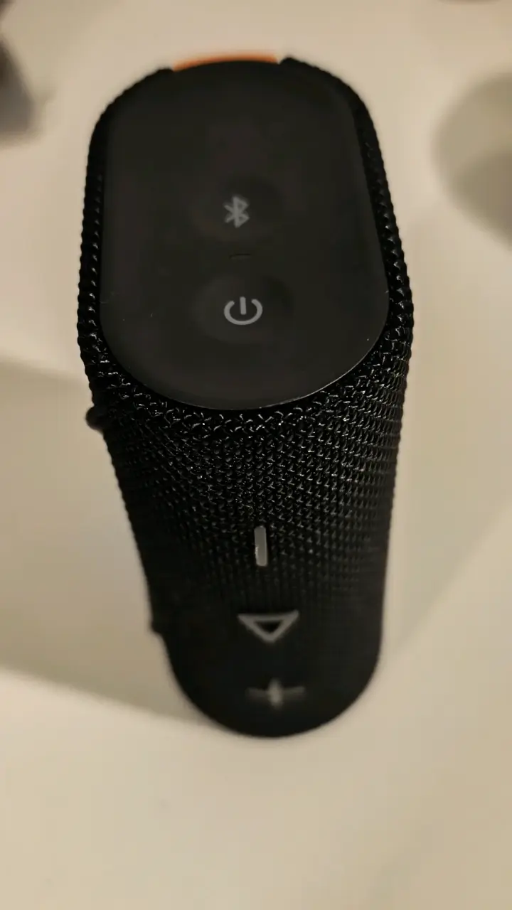 Parlante Bluetooth Xiaomi portátil negro - 2