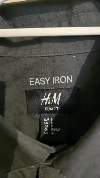 Camisa verde oliva H&M Easy Iron Slim Fit - miniatura 2