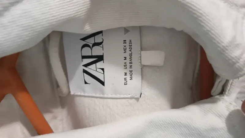 Chaqueta de mezclilla blanca Zara para mujer - 3