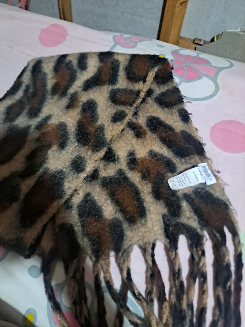 Bufanda de lana con estampado animal print