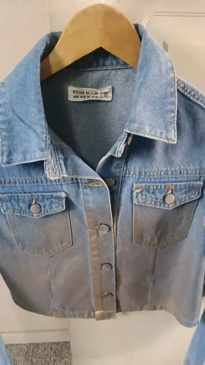 Chaqueta de mezclilla azul para niña - miniatura 2