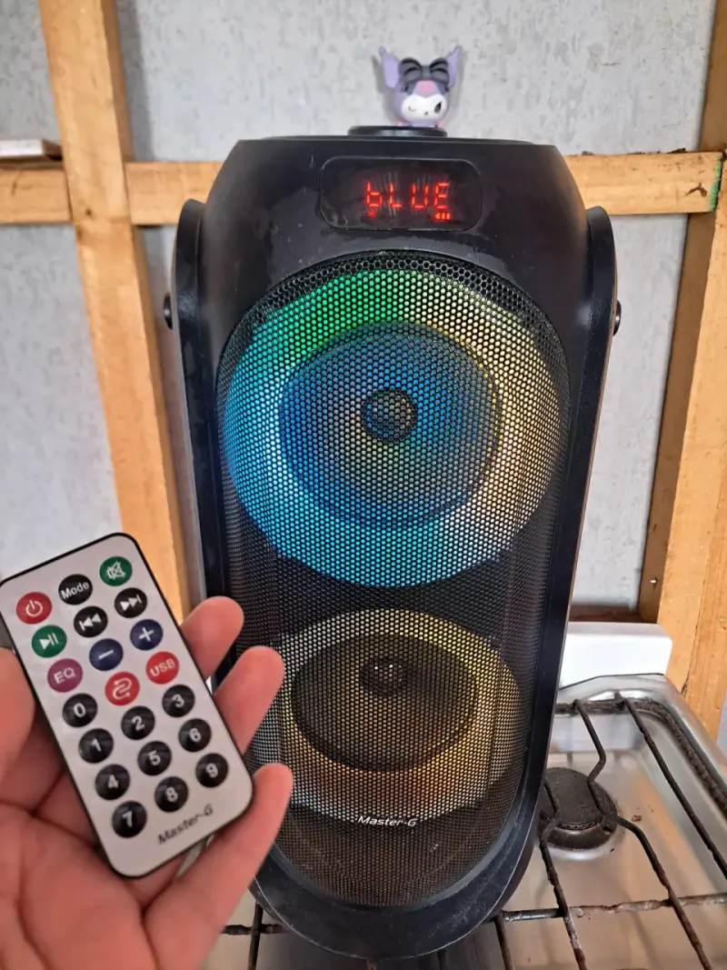 Parlante Bluetooth Master G con luces LED - 2