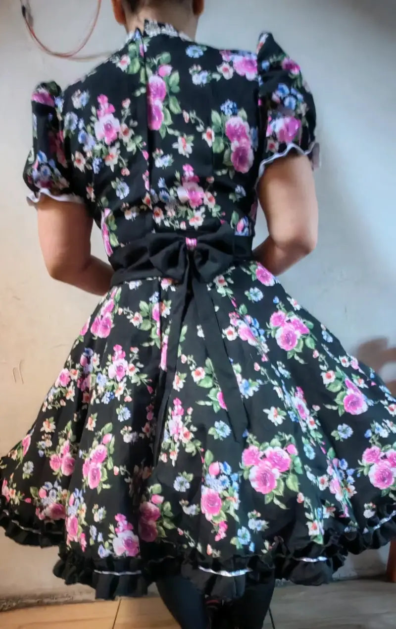 Vestido floral vintage con mangas abullonadas - 2