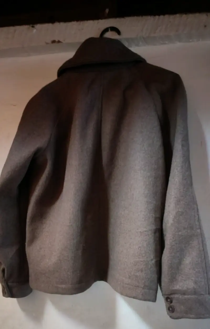 Chaqueta beige con cierre - 2