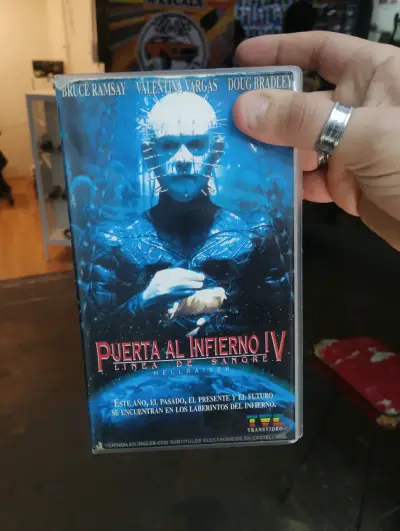VHS Puerta al Infierno IV - miniatura 1