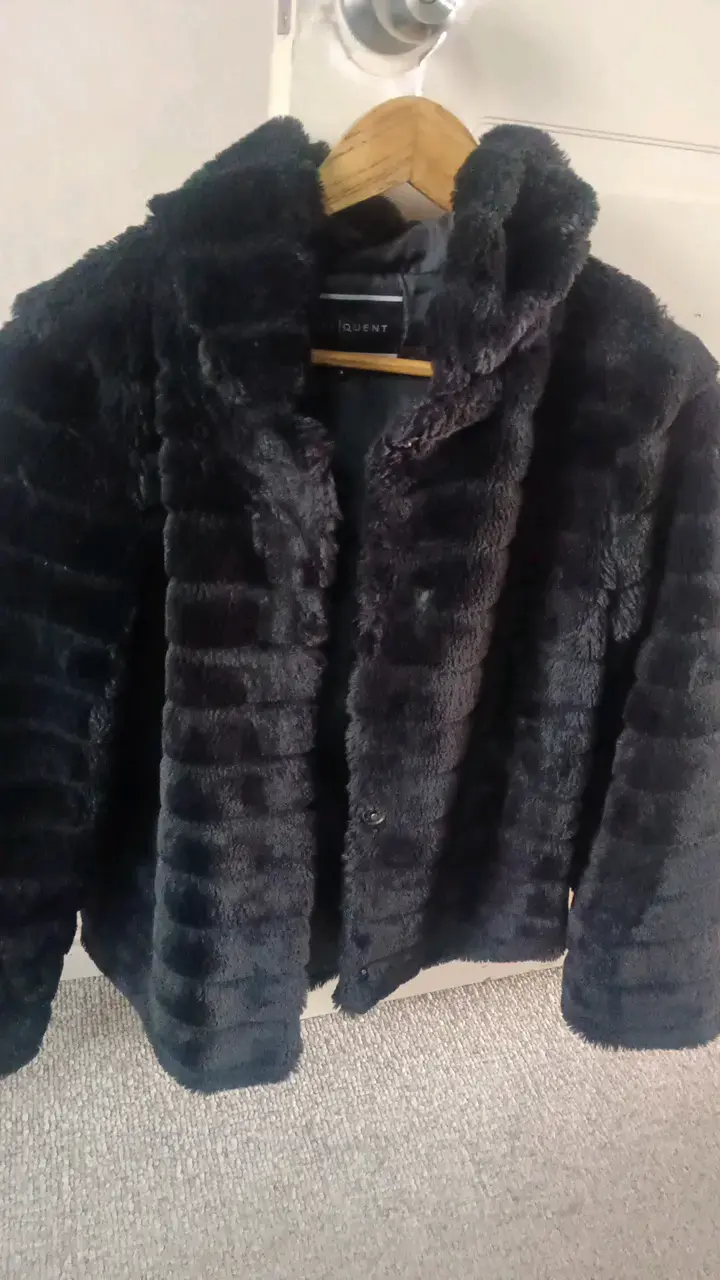 Chaqueta de piel sintética negra para mujer - 1